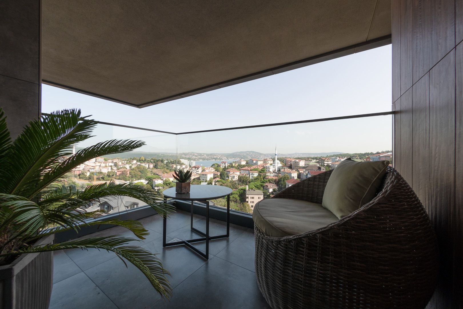 Manzaralı balkon